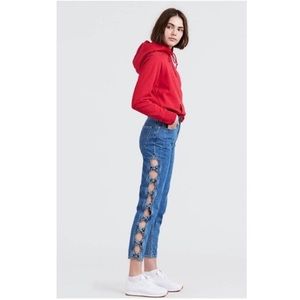 Levi Ankle Side Bow Mom Hi Rise Crop Jean